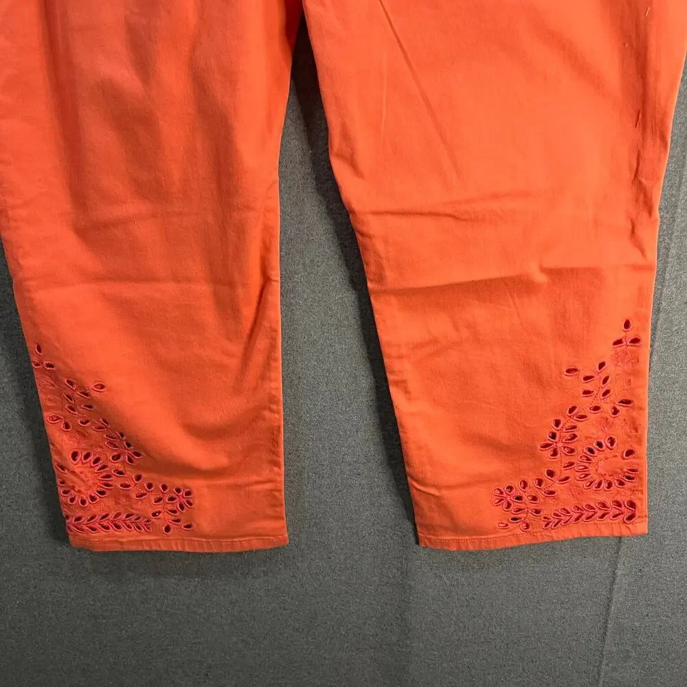 Laurie Felt Regular Daisy Floral Embroidered Ankle_Jeans Light Coral Plus 24